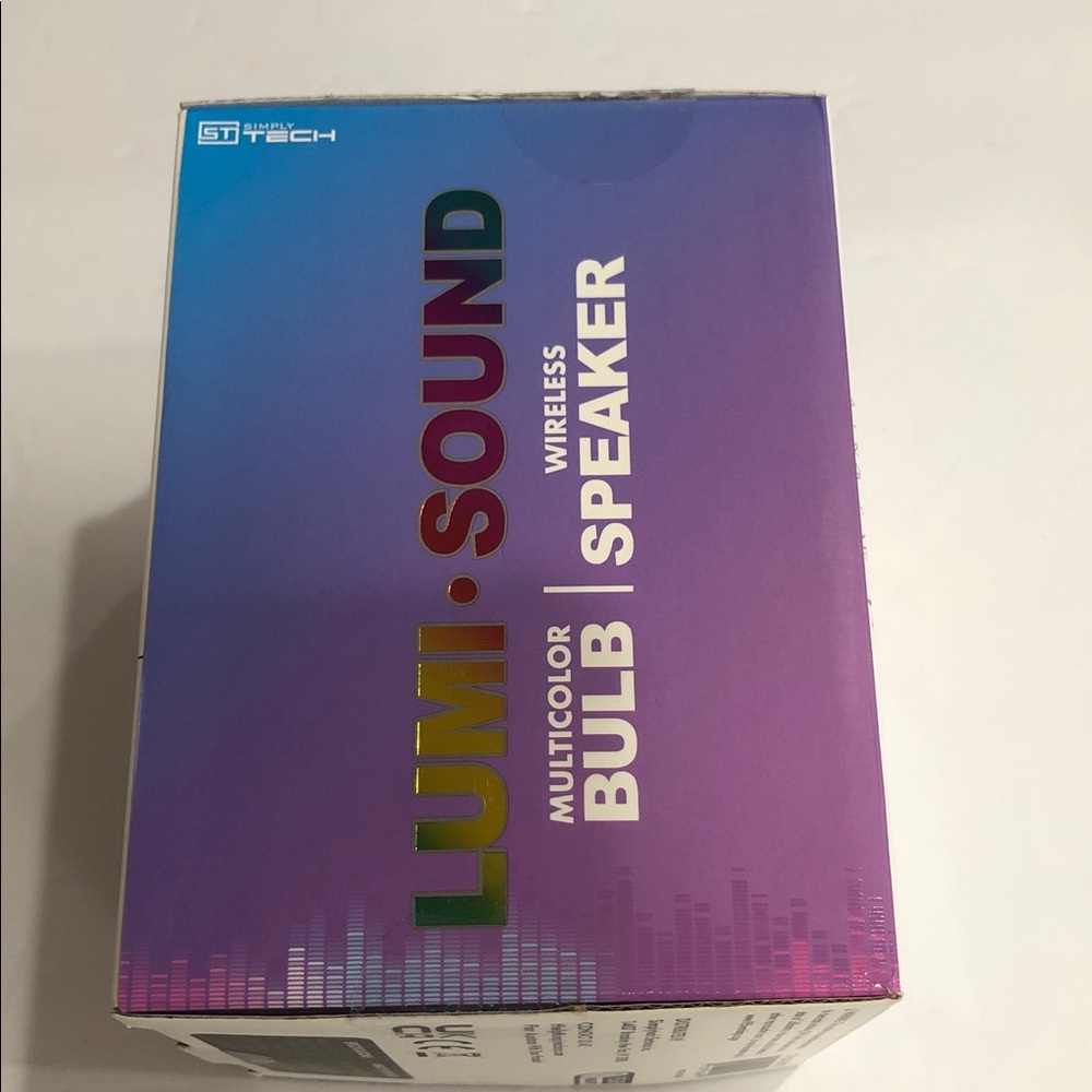 Multicolor LED bulb wireless‎ speaker with remote - Picture 4 of 6